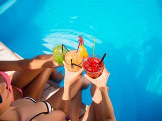 Hit tohto leta: Alkohol nahradila netradičná novinka, uchytila sa aj medzi barmanmi!