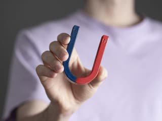 Zvládneš otázky z fyziky bez zaváhania? Pri niektorých musíš ozaj pohnúť rozumom