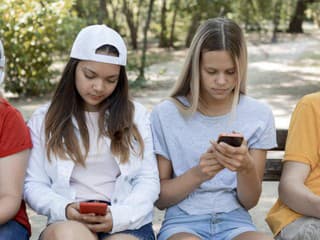 TikTok sa baví novým trendom, ktorý je nabitý iróniou: Toto užívatelia poriadne prestrelili!
