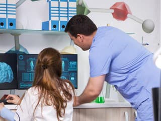 Počuje človek aj po smrti? Vedci prišli s novým zistením, ktoré rozlúštilo dlhoročnú záhadu