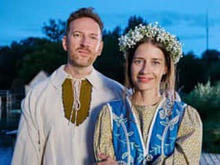 Miro Jaroš a Sima Magušinová spájajú rodiny Svetluškou. Ich duet má strážiť detské sny