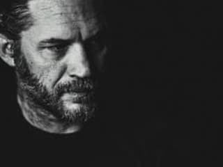 Tom Hardy vydá rapový album. S undergroundovou formáciou Czarface spojil sily ako Frankie Pulitzer