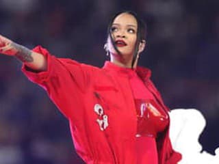 Rihanna má v hudobnom trezore najmenej 170 nevydaných skladieb. Na nový album čakajú fanúšikovia už desať rokov