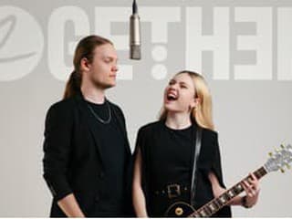 Melissa Mandy a Noah-Benedikt vydali prvý spoločný album. Nesie názov 2GETHER