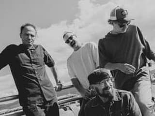 Korben Dallas vydávajú album Čomu uveríš. Je plný netradičných postáv aj osobných príbehov