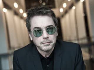 Jean-Michel Jarre oslávi 50 rokov albumu Oxygène. Klasiku elektronickej hudby vydá aj v priestorovom zvuku