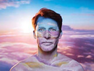 James Blunt sa po troch rokoch vracia do Prahy. V O2 universu zaznejú jeho najväčšie hity aj nový album Airplane Mode