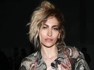 Dcéra Michaela Jacksona vydala nový singel. Paris Jackson predstavuje temnú novinku Zombies in Love