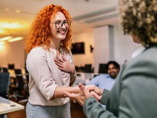 5 najväčších chýb pri nástupe nových zamestnancov: Takto prichádzate o čas, peniaze aj šikovných ľudí