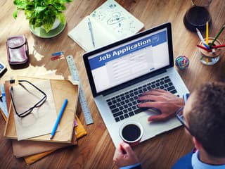 Šokujúci trend na trhu práce: Ghost jobs ovládajú pracovný svet, ale čo to vlastne znamená pre vás?