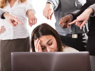 Čo je to staffing a ako podriadení šikanujú manažérov?