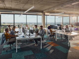 Robíte v open office? Tieto nepísané pravidlá správania porušuje takmer každý