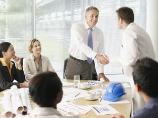 Cítite sa v práci ako podvodník? Možno trpíte syndrómom impostora