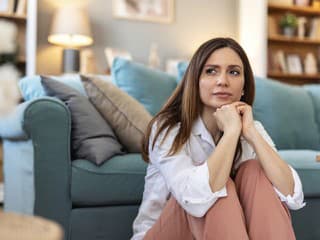 5 toxických psychologických taktík, ktorými si ľudia navzájom ničia sebavedomie