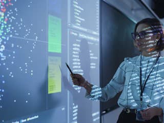 TOP zručnosti 2026: Čo si nechať preplatiť a ako získať kurz od štátu zadarmo?