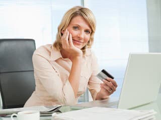 Ako zvládnuť kreditné karty bez toho, aby vás zruinovali: Tajomstvá, ktoré banky nechcú, aby ste poznali