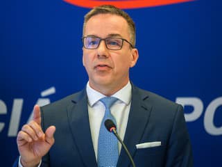 Práca namiesto dávok funguje: Tisíce ľudí už pracujú, štát pridáva nové výhody pre firmy