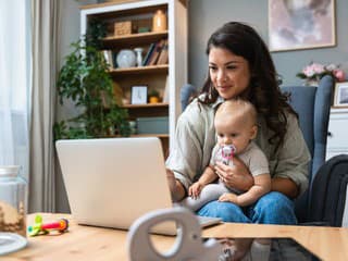 Návrat do pracovného života po rokoch: Ako zmeniť „dieru“ v životopise na silnú stránku
