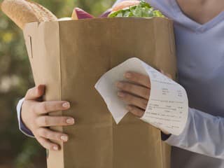 Tento nákup potravín vás pripraví o výplatu! Zistite, čo najviac zaťažuje vašu peňaženku