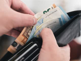 Ako ušetriť z výplaty stovky eur: Tajomstvo je jednoduché a začína nákupným zoznamom