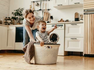 Práca snov? Mladí Američania našli dieru na trhu a zarábajú šesťciferné sumy!