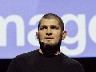 VIDEO Keď kamera trafí nesprávne miesto: Khabib Nurmagomedov pobavil fanúšikov!