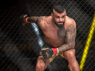 VIDEO Odídenec z OKTAGONu Hatef Moeil bojoval o titul FNC: Ako to dopadlo?