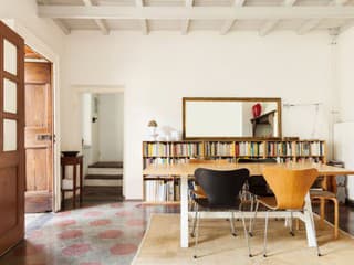 Je trend spoločného stolovania späť? V roku 2026 sa vraciame k samostatným jedálňam a obedom so špeciálnou atmosférou