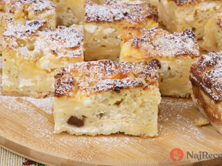 Štrúdľa lenivej ženy na plechu. Rýchly a mimoriadne chutný tvarohový koláč.