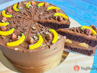 Nikto neverí, že je domáca: Táto čokoládová torta s banánmi chutí ako z luxusnej cukrárne