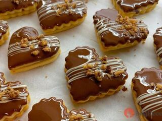 Cesto z Margotky a poleva z Ľadových gaštanov. Vyskúšajte srdiečka, ktoré rozvoňajú celú kuchyňu.