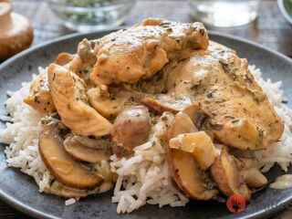 Záchrana víkendového obeda: Bleskové kuracie rizoto s krémovým syrom, ktoré si zamiluje celá rodina.