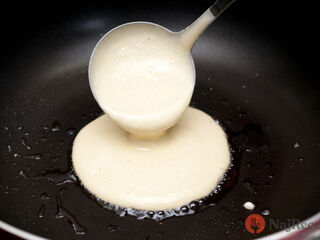 Všetci sa ma pýtajú, prečo sú moje palacinky také extrémne jemné. Tajomstvo sa ukrýva v tejto jednej ingrediencii.