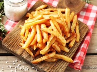 Vyhoďte fritézu: S týmto trikom urobíte dokonale chrumkavé hranolky úplne bez oleja.