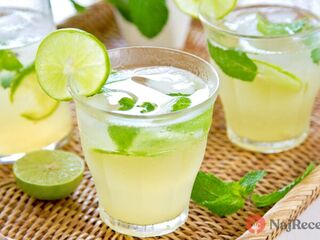 Čo piť počas horúčav? 3 domáce limonády, ktoré uhasia smäd lepšie ako čistá voda.