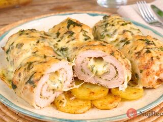 Menej riadu, maximum chuti: Fantastické kuracie rolky so zemiakmi z jedného plechu.