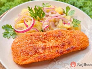 Šmykľavý šalát s aljašskou treskou