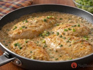 Nebíčko v papuľke. Kuracie prsia v božskej horčicovej omáčke vyriešia zajtrajší obed.