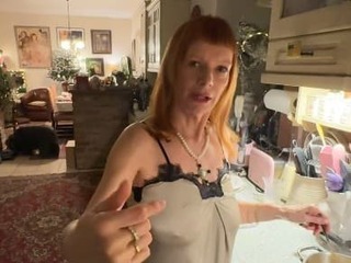 Zábery českej herečky (66) POBÚRILI verejnosť: Lacné a nevkusné! Vaše bradavky ma nezaujímajú