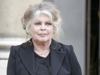 Zomrela Brigitte Bardot (†91): Syna nenávidela... Bol pre ňu ako nádor! Radšej by porodila psa