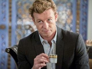 Mentalista Simon Baker nestarne a... Pozrite, akú má krásnu dcéru!