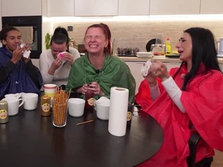 ZAHANBUJÚCI moment v Bez servítky: Od smiechu im tiekli slzy!