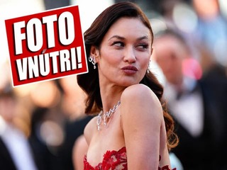 Bývalá Bond girl je aj po rokoch kus! FOTO v plavkách ako dôkaz