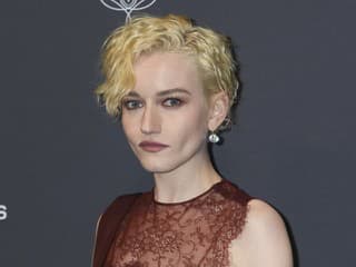 FOTO z honosnej večere v Cannes: Herečka servírovala prsia v pavučinke!