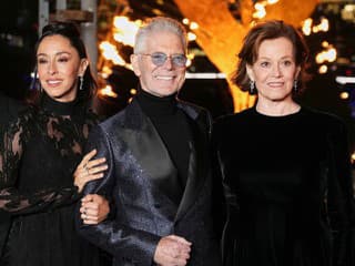 FOTO z londýnskej premiéry Avatara: Jedna herečka zahalená od hlavy po päty, druhá... Celá v priesvitnom!