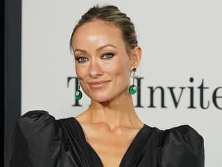 Známa herečka ohúrila na premiére: Predviedla vysekané brucho!