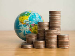 TOP 10 najbohatších krajín sveta za rok 2025: Niektoré vás prekvapia!