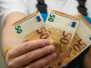 Stačí minimálna mzda na dôstojný život? Odborári ukázali, aký príjem Slováci skutočne potrebujú!