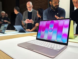 Apple šokuje cenou: Nový MacBook je lacnejší ako kedykoľvek predtým. Má to však háčik!