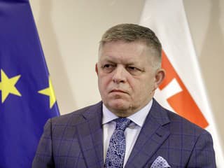 Ministri si platy stále nezmrazili: Hlas tlačí na Fica, padli aj ostré slová o solidarite!